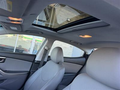 2013 Hyundai Elantra Limited - Photo 13 - Tarzana, CA 91356