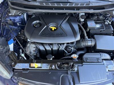 2013 Hyundai Elantra Limited - Photo 20 - Tarzana, CA 91356