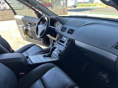2013 Volvo XC90 3.2 Premier Plus   - Photo 11 - Tarzana, CA 91356