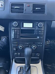 2013 Volvo XC90 3.2 Premier Plus   - Photo 19 - Tarzana, CA 91356