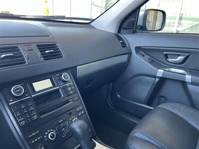 2013 Volvo XC90 3.2 Premier Plus   - Photo 17 - Tarzana, CA 91356