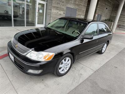 2000 Toyota Avalon XLS   - Photo 1 - Tarzana, CA 91356