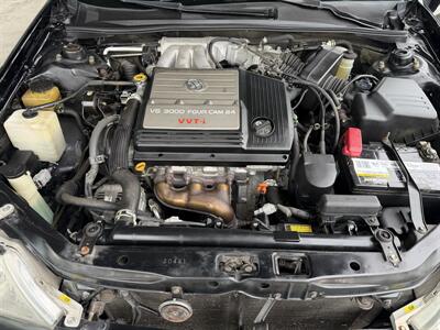 2000 Toyota Avalon XLS   - Photo 20 - Tarzana, CA 91356