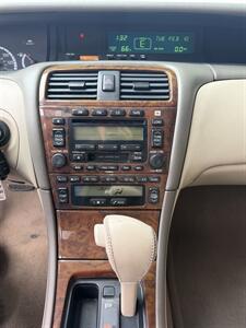 2000 Toyota Avalon XLS   - Photo 23 - Tarzana, CA 91356