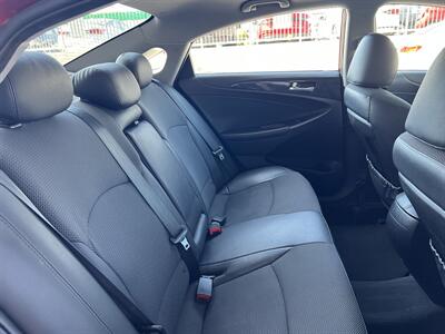 2014 Hyundai SONATA SE   - Photo 14 - Tarzana, CA 91356