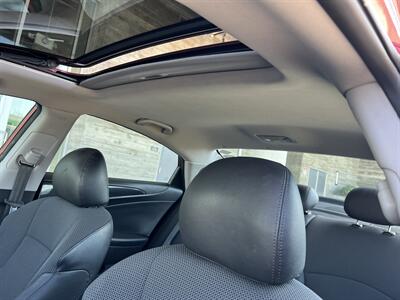 2014 Hyundai SONATA SE   - Photo 10 - Tarzana, CA 91356