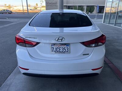 2015 Hyundai ELANTRA Limited   - Photo 4 - Tarzana, CA 91356