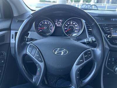 2015 Hyundai ELANTRA Limited   - Photo 19 - Tarzana, CA 91356