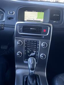 2016 Volvo V60 T5 Drive-E Premier   - Photo 23 - Tarzana, CA 91356