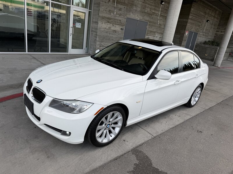 2011 BMW 3 Series 328i   - Photo 1 - Tarzana, CA 91356