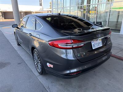 2018 Ford Fusion Energi Titanium - Photo 4 - Tarzana, CA 91356