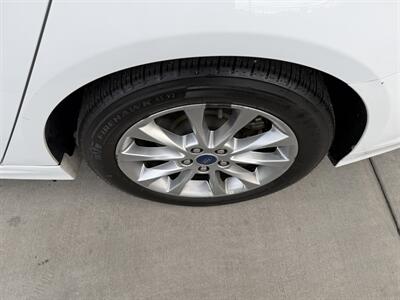 2017 Ford Fusion Hybrid SE   - Photo 10 - Tarzana, CA 91356