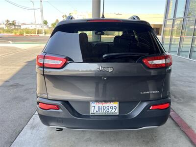 2015 Jeep Cherokee Limited   - Photo 5 - Tarzana, CA 91356