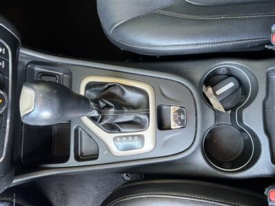 2015 Jeep Cherokee Limited   - Photo 21 - Tarzana, CA 91356