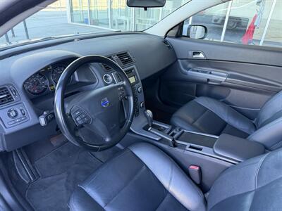 2011 Volvo C30 T5   - Photo 11 - Tarzana, CA 91356