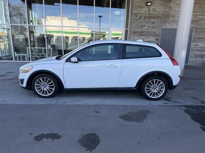 2011 Volvo C30 T5   - Photo 3 - Tarzana, CA 91356