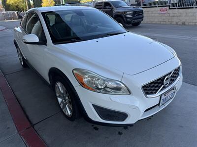2011 Volvo C30 T5   - Photo 7 - Tarzana, CA 91356