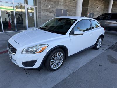 2011 Volvo C30 T5   - Photo 2 - Tarzana, CA 91356