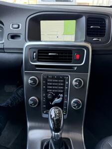 2015 Volvo V60 T5 Drive-E Premier   - Photo 21 - Tarzana, CA 91356