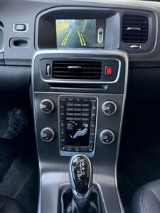 2015 Volvo V60 T5 Drive-E Premier   - Photo 24 - Tarzana, CA 91356