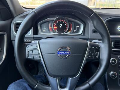 2015 Volvo V60 T5 Drive-E Premier   - Photo 20 - Tarzana, CA 91356