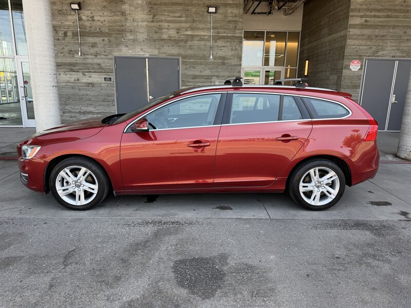 2015 Volvo V60 T5 Drive-E Premier  