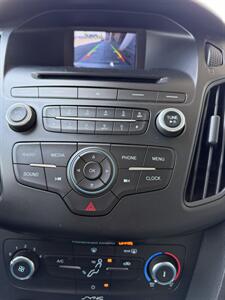 2016 Ford Focus SE - Photo 25 - Tarzana, CA 91356