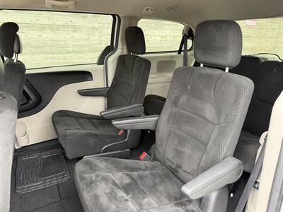 2016 Dodge Grand Caravan SXT   - Photo 14 - Tarzana, CA 91356