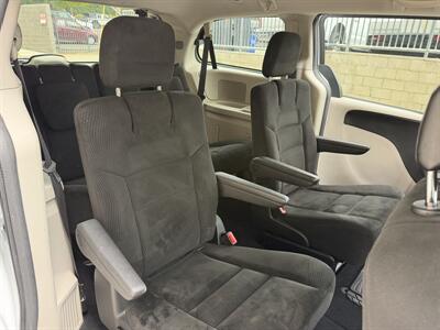 2016 Dodge Grand Caravan SXT   - Photo 17 - Tarzana, CA 91356