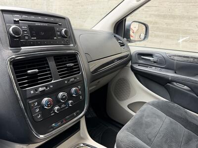 2016 Dodge Grand Caravan SXT   - Photo 25 - Tarzana, CA 91356