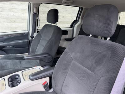 2016 Dodge Grand Caravan SXT   - Photo 13 - Tarzana, CA 91356