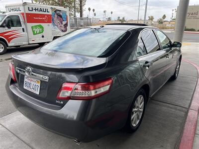 2010 Toyota Camry XLE V6   - Photo 6 - Tarzana, CA 91356