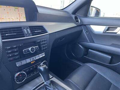 2012 Mercedes-Benz C250 Sport   - Photo 19 - Tarzana, CA 91356