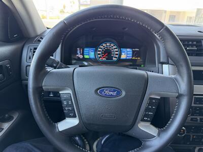 2012 Ford Fusion Hybrid - Photo 20 - Tarzana, CA 91356