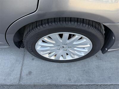 2012 Ford Fusion Hybrid - Photo 10 - Tarzana, CA 91356