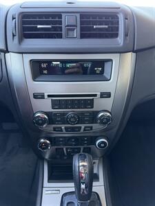 2012 Ford Fusion Hybrid - Photo 21 - Tarzana, CA 91356