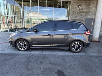 2018 Ford C-MAX Hybrid Titanium - Photo 2 - Tarzana, CA 91356