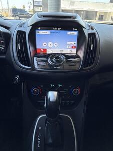 2018 Ford C-MAX Hybrid Titanium - Photo 20 - Tarzana, CA 91356