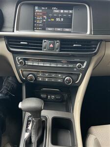2018 Kia Optima LX - Photo 21 - Tarzana, CA 91356