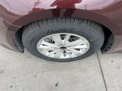 2018 Kia Optima LX - Photo 9 - Tarzana, CA 91356