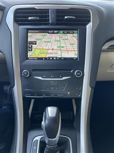 2015 Ford Fusion Energi SE Luxury   - Photo 19 - Tarzana, CA 91356