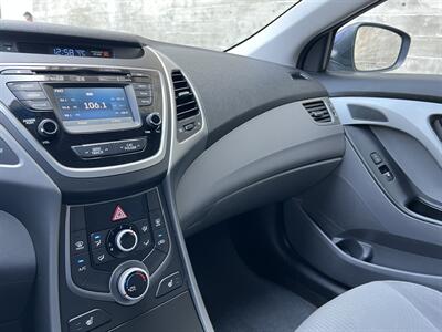 2014 Hyundai ELANTRA SE   - Photo 20 - Tarzana, CA 91356