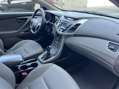 2014 Hyundai ELANTRA SE   - Photo 13 - Tarzana, CA 91356