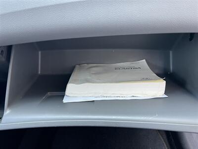 2014 Hyundai ELANTRA SE   - Photo 22 - Tarzana, CA 91356