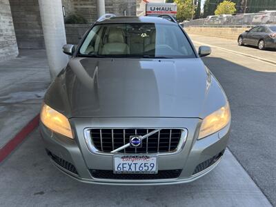 2008 Volvo V70 3.2   - Photo 8 - Tarzana, CA 91356