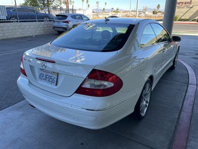 2009 Mercedes-Benz CLK CLK 350   - Photo 6 - Tarzana, CA 91356