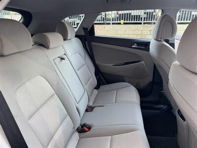 2017 Hyundai TUCSON Sport   - Photo 14 - Tarzana, CA 91356