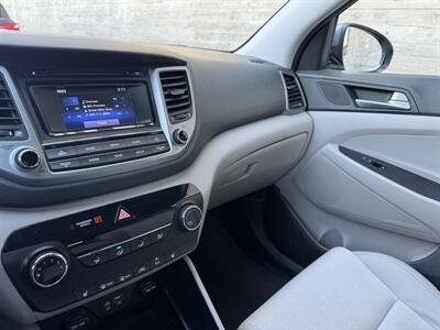 2017 Hyundai TUCSON Sport   - Photo 22 - Tarzana, CA 91356