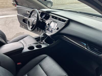 2015 Toyota Avalon Hybrid XLE Touring   - Photo 15 - Tarzana, CA 91356