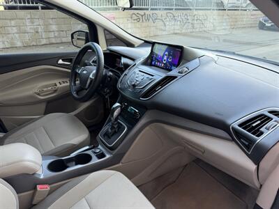 2013 Ford C-MAX Hybrid SE   - Photo 16 - Tarzana, CA 91356